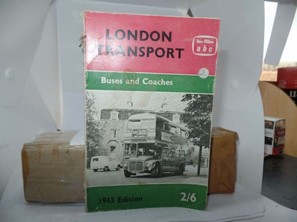 1963 LONDON TRANSPORT ABC BUS & COACH POCKET FLEET LIST BOOK No Lining