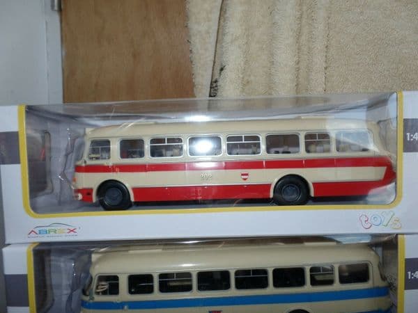 Abrex 143PB002 1/43 Skoda 706 RTO Bus RTO N 202 BRNO 1961 CREAM RED MODEL