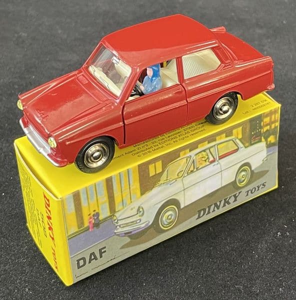 Atlas French Dinky 508  Daf 850 - Red