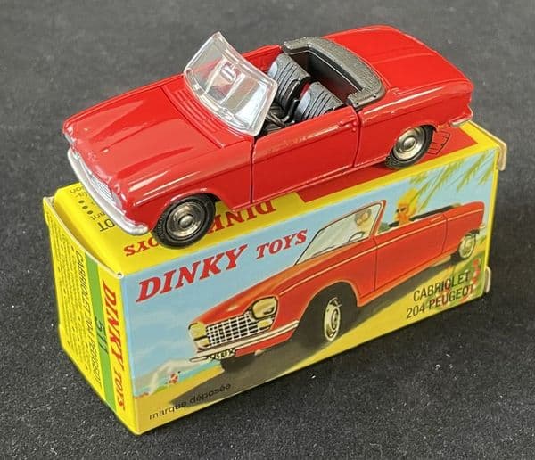 Atlas French Dinky 511 Peugeot 204 Cabriolet Red
