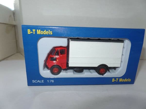 B T Models A001 A-001 1/76 OO Scale Leyland FG Box Van White - Red Cab