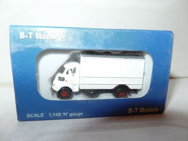 B T Models NP001 1/148 N Gauge  Leyland FG Box Van Dealer White
