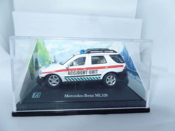 Cararama 1/72 Scale Mercedes Benz ML32 Police Emergency Accident Unit
