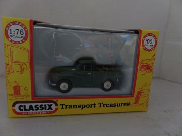 Classix EM76633 1/76 OO Scale Morris Minor 1000 Pick Up Green with Black Cover