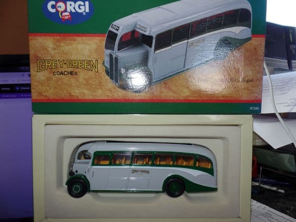 Corgi 97180 1/50 O Scale AEC Regal Coach Grey Green Coaches Bognor   MIMB