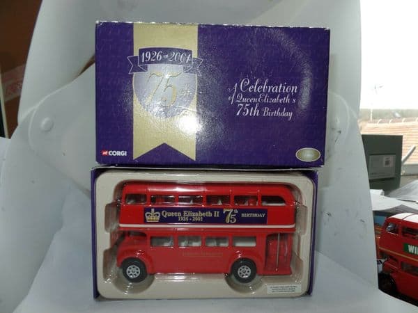 Corgi CC82304 London AEC Routemaster Bus Queen Elizabeth's 75th Birthday