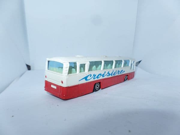 Majorette 373 1/87 HO Scale  Neoplan Coach Croisiere Red & White