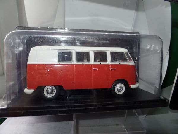 NE08 1/24 Scale VW Volkswagen T1 Van Minibus Bus Red / White 1960