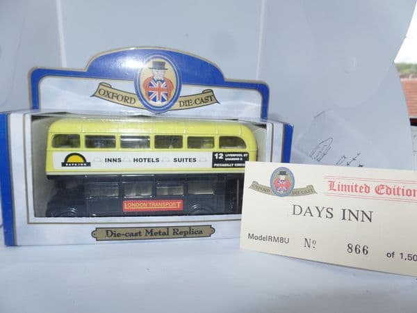 Oxford 76RM008 RM8 1/76 OO Scale London Routemaster Bus  Days Inn Hotels 12 Piccadilly