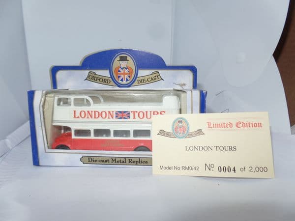 Oxford 76RM042 RM42 1/76 OO Scale London Routemaster Bus  Open-top  London Sightseeing Tours