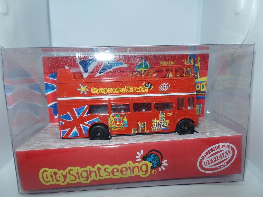 RM073 Oxford Diecast 1:76 Scale OO Gauge Norwich City Sightseeing 