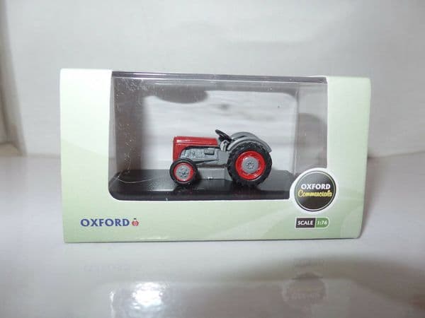 Oxford 76TEA002 TEA002 1/76 OO Scale Ferguson Fergie Tractor Red