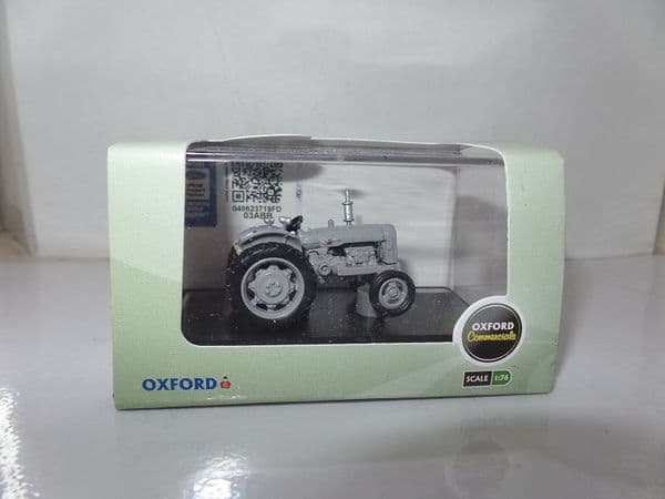 Oxford 76TRAC004 TRAC004 1/76 OO Scale Ford  Fordson Tractor Grey