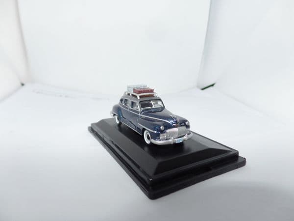 Oxford 87DS46004 DS46004 1/87 HO Scale 1946 DeSoto Suburban Butterfly Blue Crystal Gray