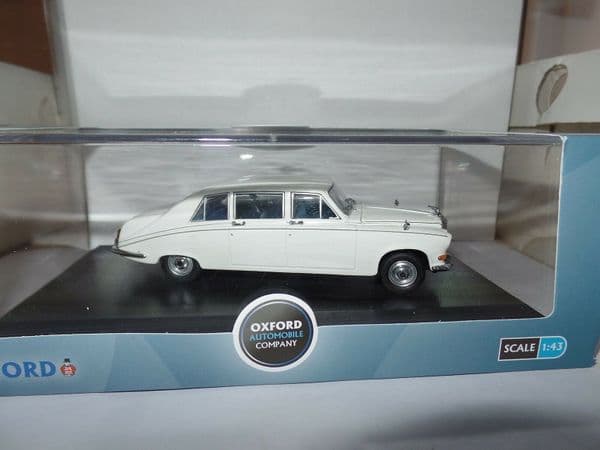Oxford DS001 1/43 Daimler DS420 Limousine Old English  White Wedding Car MIMB
