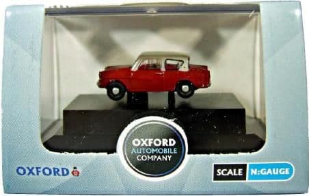 Oxford N105001 N Gauge 1/148 Scale Ford Anglia 105 Cream / Maroon