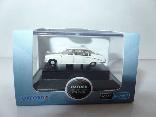 Oxford NDS001 N Gauge 1/148 Scale Daimler DS420 Old English White Limousine Limo