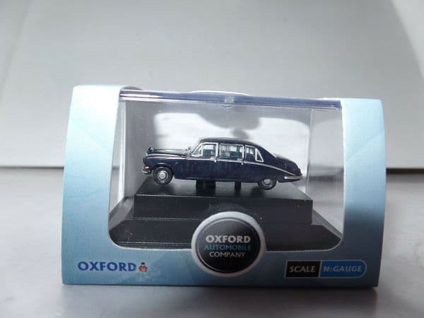 Oxford NDS005 DS005 N Gauge 1/148 Scale Daimler DS420 Dark Blue Limo Limousine