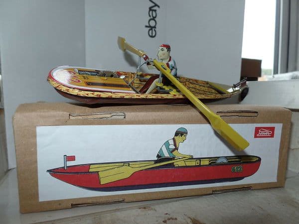 Paya GR99 Paya Tinplate Rowboat Canoe Clockwork   