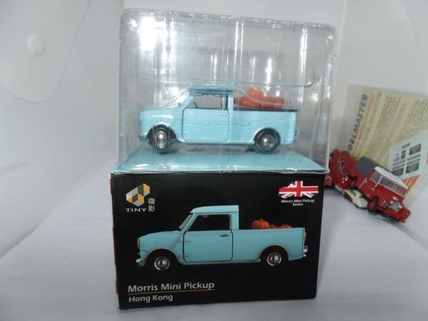 Tiny 65207 1/50 OO Scale Morris Mini Pickup Blue c/w Pumpkins