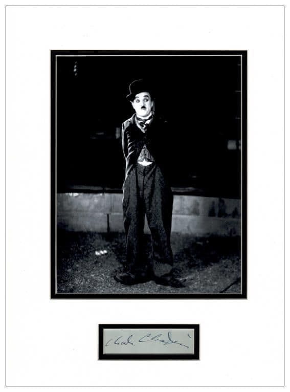 Actor Comedien COPY of photo and Copy of Autograph Card Charlie Chaplin 