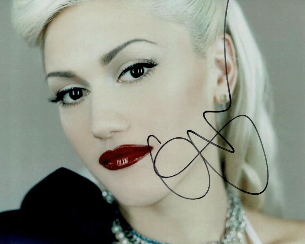 Gwen Stefani Autograph Signed Photo