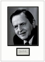 Olof Palme Autograph Display
