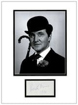 Patrick Macnee Autograph Signed Display - The Avengers
